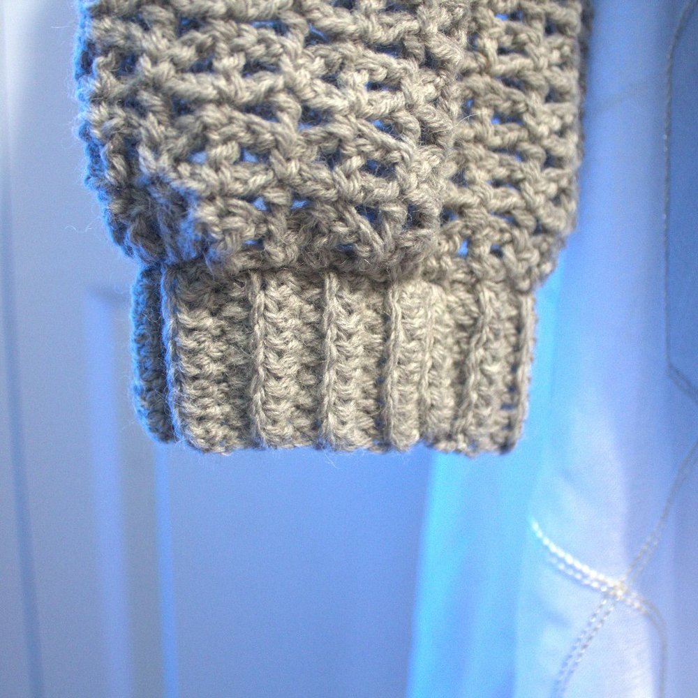 🧶Bizzybe Em's Lightweight Mesh Sweater - Picture 8 of 15